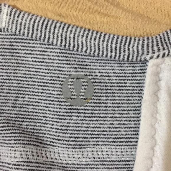 Lululemon built in bra tank top - Picture 3 of 4